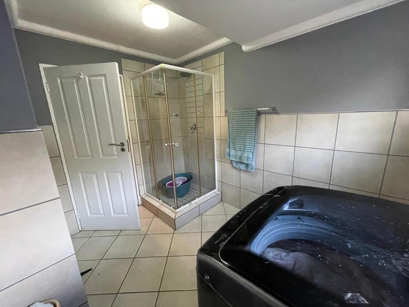 2 Bedroom Property for Sale in Kannoniers Park North West
